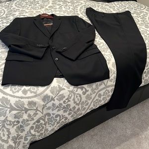 Michael Kors black suit - jacket 48R , pants 38 x 30 100% wool